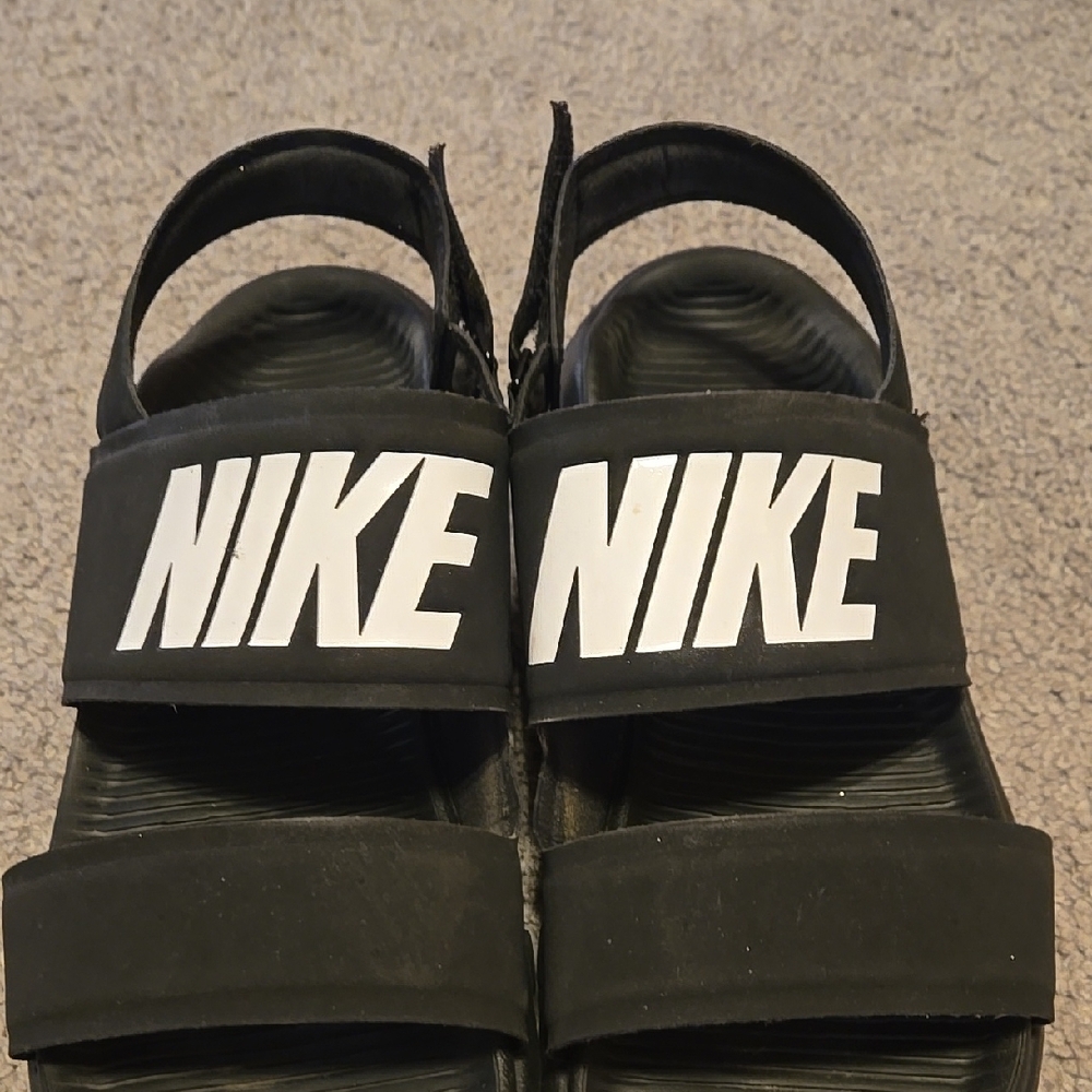 Nike Ladies Black Sandals